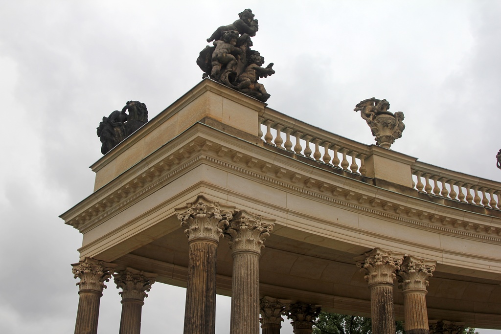 Colonnade Detail